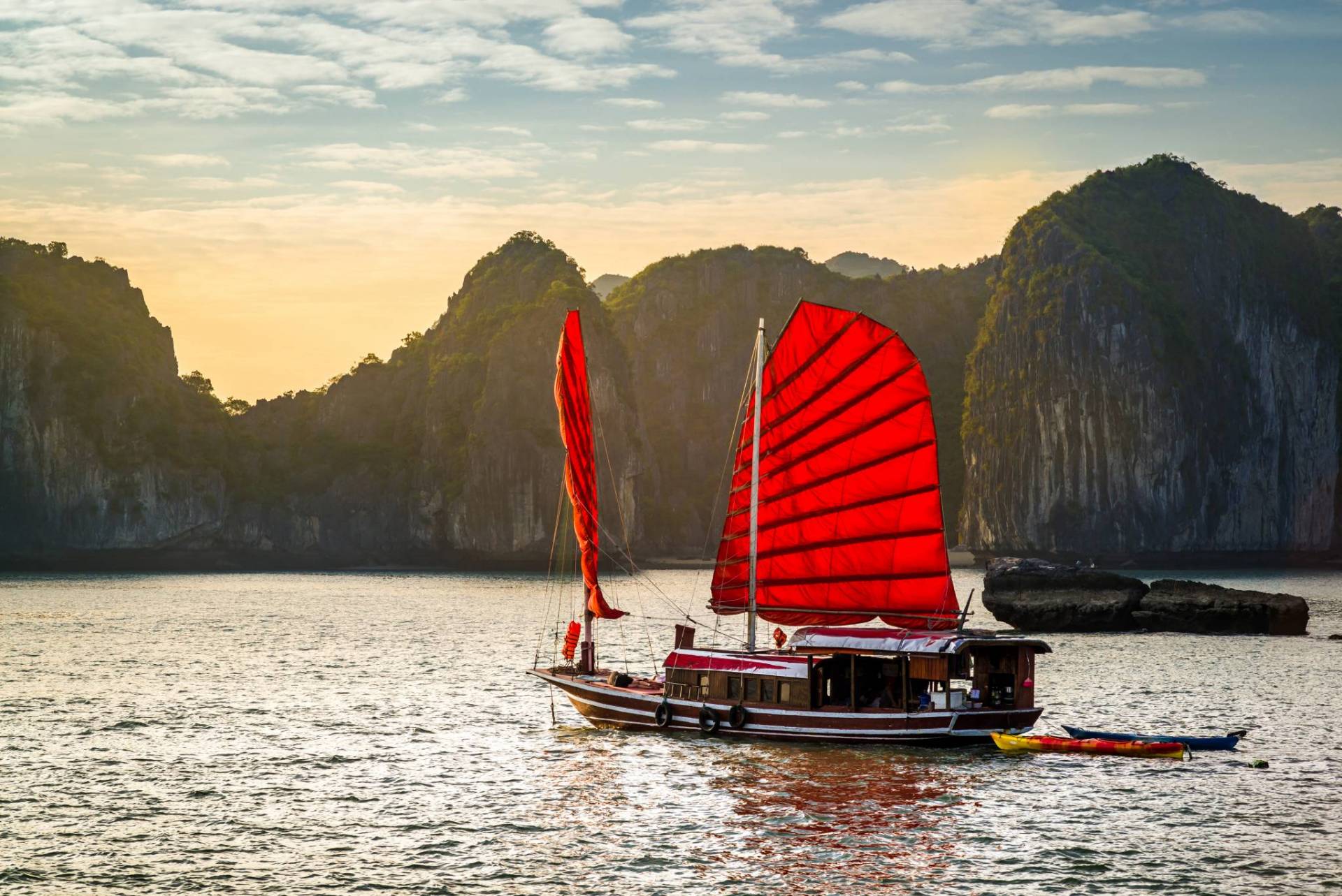 Vietnam Halong Bay